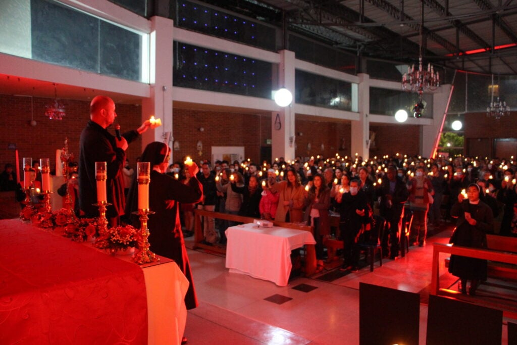 Red week: die welt in rot für verfolgte christen 13 Acn 20221116 136333 scaled